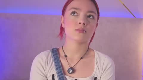 Snapshot of martinaa_garcia chatting on 07.16.26 Martina online show from 07.16.26