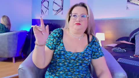 Snapshot of martinacaicedo chatting on 01.17.25 Martina Caicedo online show from 01.17.25