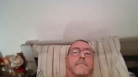 Snapshot of martinb62 chatting on 10.01.25 Hotguy61 online show from 10.01.25