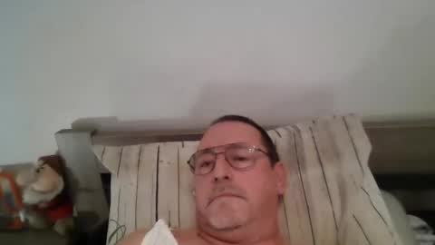Snapshot of martinb62 chatting on 10.10.25 Hotguy61 online show from 10.10.25