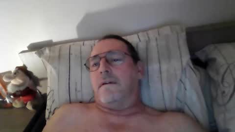 Snapshot of martinb62 chatting on 10.21.25 Hotguy61 online show from 10.21.25
