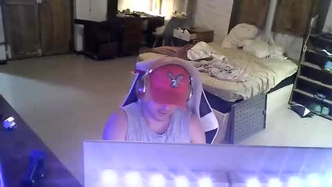 Snapshot of martingillesg chatting on 04.01.26 martingillesg online show from 04.01.26