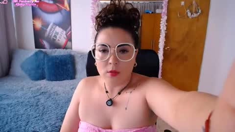 Snapshot of martiniella chatting on 06.05.26 Antonella Martini online show from 06.05.26