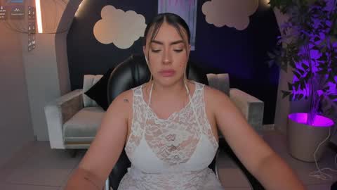 Martinna Bonnet online show from 02.04.25