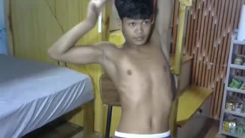 Snapshot of martylow chatting on 03.12.26 Rey online show from 03.12.26