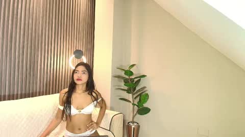 Snapshot of mary_cute9 chatting on 03.11.25 mary_cute9 online show from 03.11.25