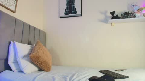 mary_cute9 online show from 04.25.26