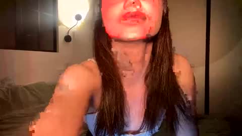 Snapshot of mary_geyson1 chatting on 11.23.25 Mary online show from 11.23.25