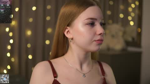 Snapshot of mary_hope_u chatting on 12.24.24 Mary online show from 12.24.24