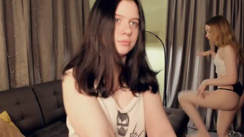 Snapshot of mary_hope_u chatting on 02.01.25 Mary online show from 02.01.25