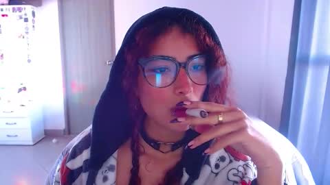 Snapshot of mary_jane1_ chatting on 10.04.25 mary online show from 10.04.25