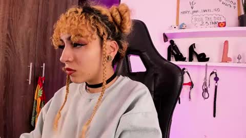 Snapshot of mary_jane_lovers chatting on 02.21.25 Mary Jane online show from 02.21.25