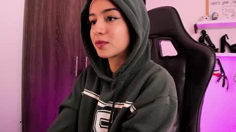 Snapshot of mary_jane_lovers chatting on 03.08.25 Mary Jane online show from 03.08.25