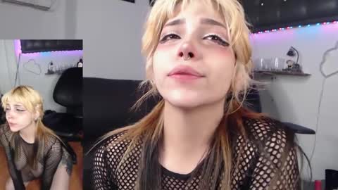                      100   online show from 03.06.25