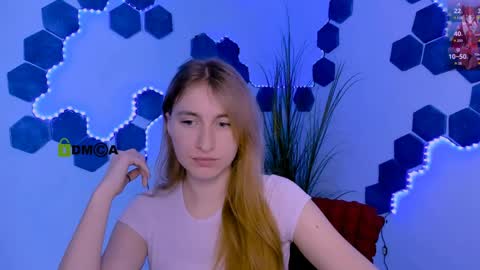 Snapshot of mary_moon__ chatting on 03.29.26 mary_moon__ online show from 03.29.26