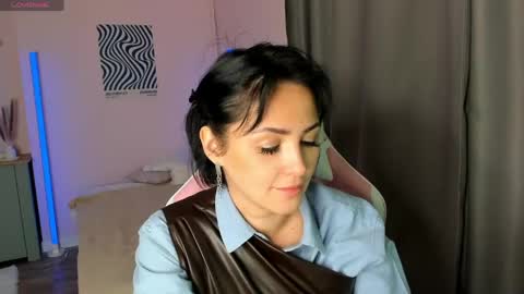 Mary online show from 04.27.26