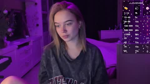 Snapshot of mary_romance chatting on 01.22.25 Mary online show from 01.22.25