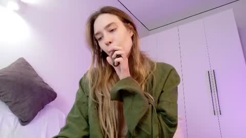 HelIo  Everyone Im MaryWelcome  to my room and  lets have  a good  time  together with me   online show from 06.18.26