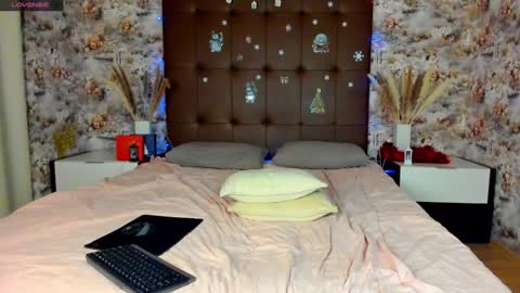 mary_stevenss online show from 01.09.25