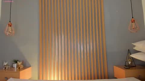 Snapshot of mary_suarez chatting on 02.10.25 Maria online show from 02.10.25