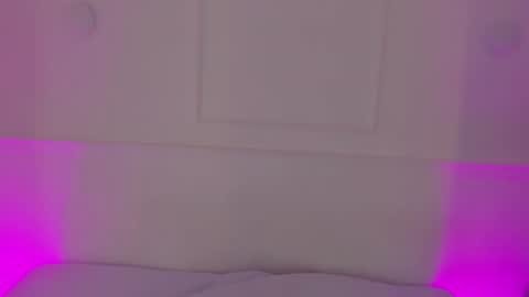 Snapshot of mary_suarez chatting on 10.02.25 Maria online show from 10.02.25