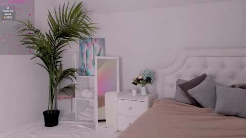 Snapshot of mary_u chatting on 03.09.25 Ur Mary online show from 03.09.25