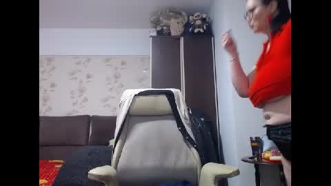 Mary online show from 02.04.25