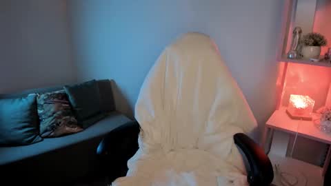 Snapshot of mary_xextra chatting on 10.05.25 Mary GTM3Mon Wed Thu Sat Sun 0400 am-1030pm online show from 10.05.25