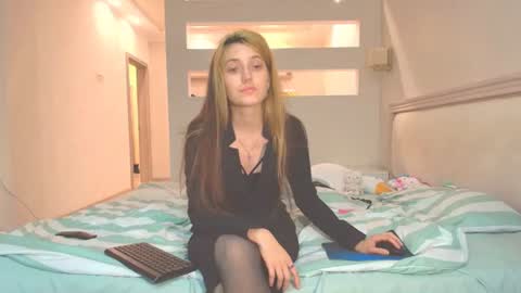 Snapshot of marya442004 chatting on 10.14.25 marya442004 online show from 10.14.25