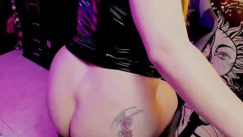 Maryan online show from 12.20.25