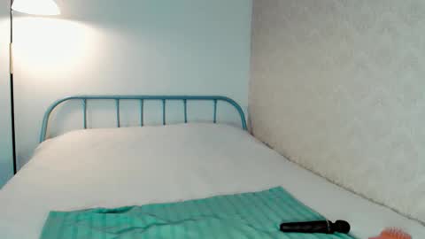 Anna online show from 12.15.25