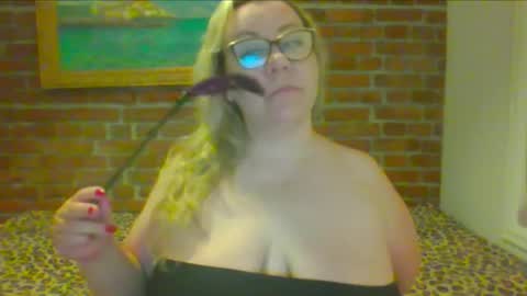 MaryChubby  online show from 05.21.26