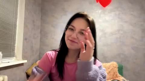 Stephie online show from 12.13.25