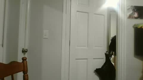 Snapshot of maryjaneflowers chatting on 12.09.24 maryjaneflowers online show from 12.09.24