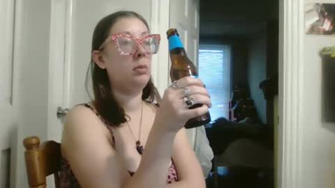 Snapshot of maryjaneflowers chatting on 12.15.24 maryjaneflowers online show from 12.15.24