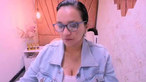 Marylin online show from 09.17.25