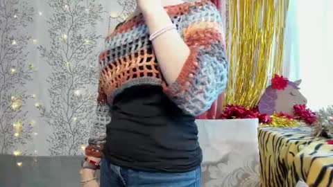 Snapshot of marylou_ chatting on 12.26.24 Mary Lou online show from 12.26.24