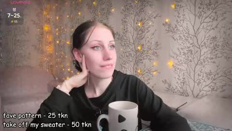 Snapshot of marylou_ chatting on 05.16.26 Mary Lou online show from 05.16.26