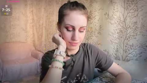 Snapshot of marylou_ chatting on 06.18.26 Mary Lou online show from 06.18.26
