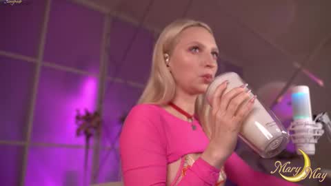 Snapshot of marylunamay chatting on 09.21.25 Mary online show from 09.21.25