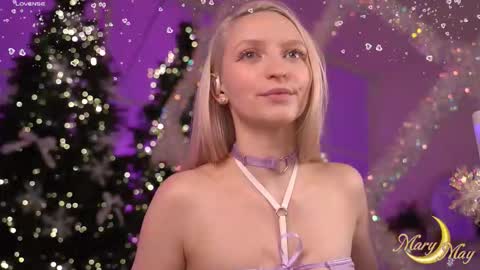 Snapshot of marylunamay chatting on 01.08.26 Mary online show from 01.08.26