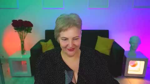 marymogan online show from 11.11.25