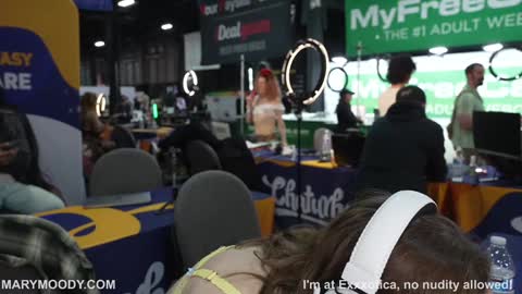 Snapshot of marymoody chatting on 10.26.25 Mary Moody online show from 10.26.25