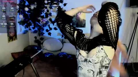 Snapshot of marynixoxo chatting on 02.23.25 Mary x online show from 02.23.25