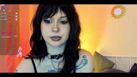 Snapshot of marynixoxo chatting on 10.18.25 Mary x online show from 10.18.25