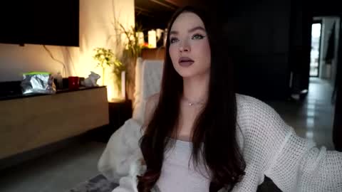 Snapshot of marypsiss chatting on 11.15.25 Marina online show from 11.15.25