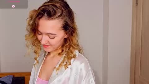 Mary online show from 12.21.25