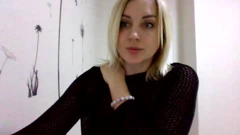 Snapshot of maryyemm chatting on 01.12.25 maryyemm online show from 01.12.25