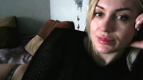 Snapshot of maryyemm chatting on 01.14.25 maryyemm online show from 01.14.25