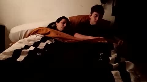 Mary y joni online show from 04.21.26